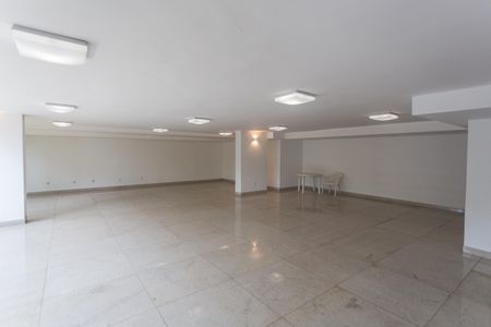 Apartamento à venda com 250m², 4 quartos e 4 vagasÁrea comum - Salão de festas
