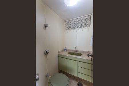 Apartamento à venda com 250m², 4 quartos e 4 vagasLavabo da Sala 2