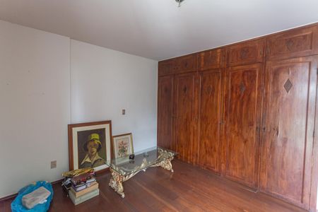 Apartamento à venda com 250m², 4 quartos e 4 vagasQuarto 2