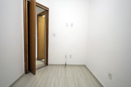 Apartamento para alugar com 37m², 2 quartos e 1 vagaQuarto 2