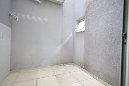 Apartamento para alugar com 37m², 2 quartos e 1 vagaÁrea de Serviço
