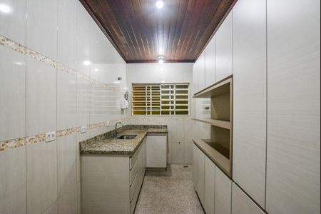 Casa para alugar com 130m², 3 quartos e 8 vagasCozinha