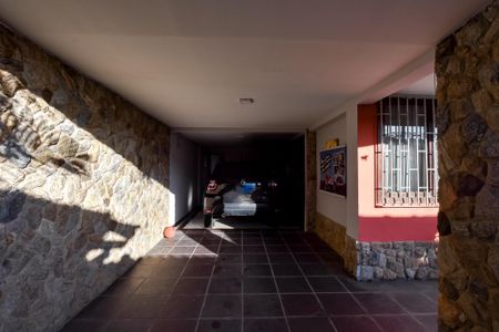 Casa à venda com 415m², 4 quartos e 4 vagas Casa à venda com 415m², 4 quartos e 4 vagasÁrea Externa