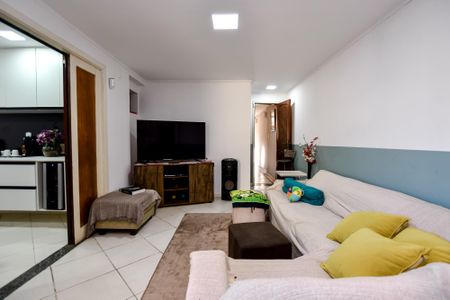 Casa à venda com 415m², 4 quartos e 4 vagas Casa à venda com 415m², 4 quartos e 4 vagasCozinha
