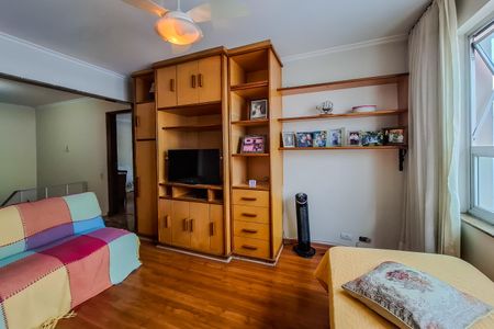 Casa à venda com 250m², 3 quartos e 3 vagas Casa à venda com 250m², 3 quartos e 3 vagasSala 2