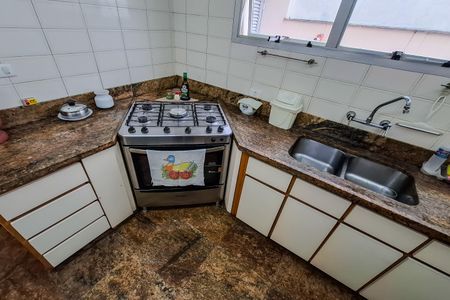 Casa à venda com 250m², 3 quartos e 3 vagas Casa à venda com 250m², 3 quartos e 3 vagasCozinha
