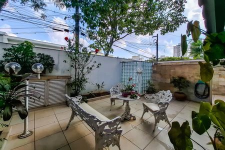 Casa à venda com 250m², 3 quartos e 3 vagas Casa à venda com 250m², 3 quartos e 3 vagasvaranda da Sala