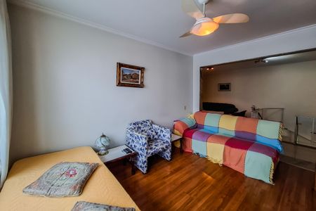 Casa à venda com 250m², 3 quartos e 3 vagas Casa à venda com 250m², 3 quartos e 3 vagasSala 2