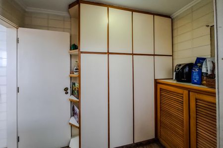 Casa à venda com 250m², 3 quartos e 3 vagas Casa à venda com 250m², 3 quartos e 3 vagasDespensa