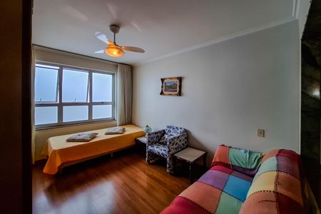 Casa à venda com 250m², 3 quartos e 3 vagas Casa à venda com 250m², 3 quartos e 3 vagasSala 2