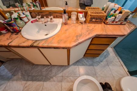 Casa à venda com 250m², 3 quartos e 3 vagas Casa à venda com 250m², 3 quartos e 3 vagasBanheiro 2