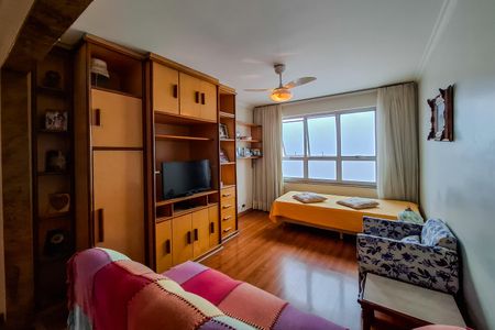 Casa à venda com 250m², 3 quartos e 3 vagas Casa à venda com 250m², 3 quartos e 3 vagasSala 2