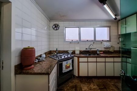 Casa à venda com 250m², 3 quartos e 3 vagas Casa à venda com 250m², 3 quartos e 3 vagasCozinha