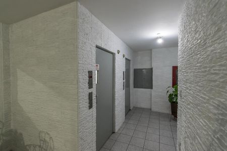 Apartamento para alugar com 70m², 2 quartos e 1 vaga Apartamento para alugar com 70m², 2 quartos e 1 vagaÁrea Comum - Hall dos elevadores
