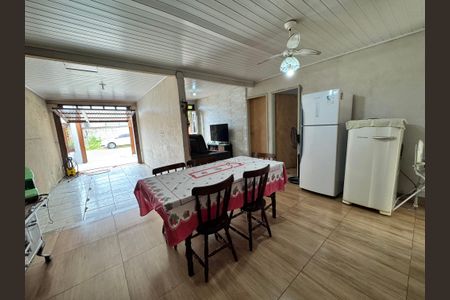 Casa à venda com 60m², 2 quartos e 1 vaga Casa à venda com 60m², 2 quartos e 1 vagaCozinha