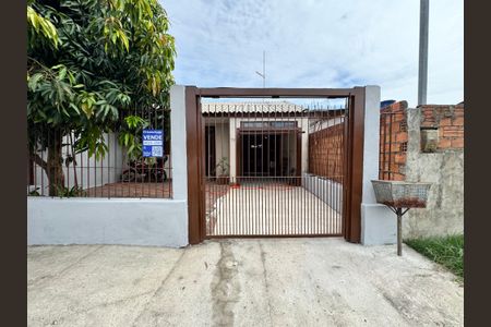 Casa à venda com 60m², 2 quartos e 1 vaga Casa à venda com 60m², 2 quartos e 1 vaga Fachada + Plaquinha