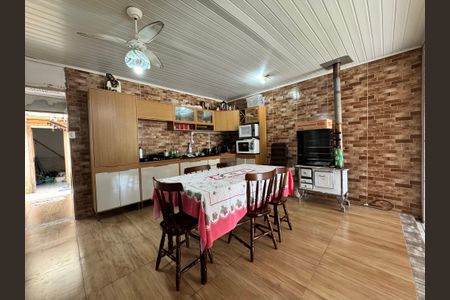 Casa à venda com 60m², 2 quartos e 1 vaga Casa à venda com 60m², 2 quartos e 1 vagaCozinha