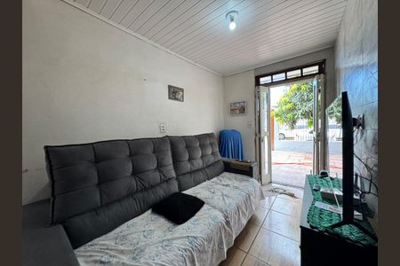 Casa à venda com 60m², 2 quartos e 1 vaga Casa à venda com 60m², 2 quartos e 1 vagaSala
