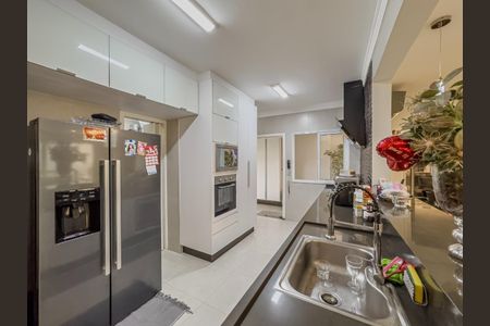 Casa de condomínio à venda com 300m², 4 quartos e 3 vagas