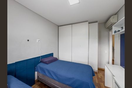 Casa de condomínio à venda com 300m², 4 quartos e 3 vagas