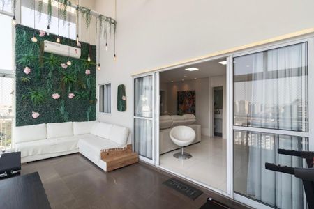 Apartamento à venda com 145m², 3 quartos e 2 vagas Apartamento à venda com 145m², 3 quartos e 2 vagasVaranda gourmet