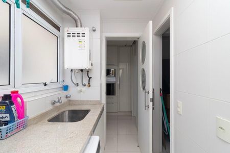 Apartamento à venda com 145m², 3 quartos e 2 vagas Apartamento à venda com 145m², 3 quartos e 2 vagasLavanderia