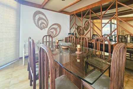 Apartamento para alugar com 348m², 4 quartos e 3 vagas Apartamento para alugar com 348m², 4 quartos e 3 vagasSala