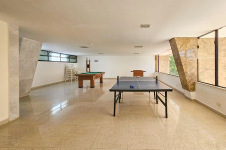 Apartamento para alugar com 348m², 4 quartos e 3 vagas Apartamento para alugar com 348m², 4 quartos e 3 vagasÁrea comum