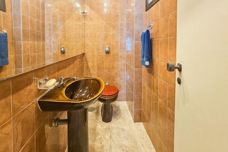 Apartamento para alugar com 348m², 4 quartos e 3 vagas Apartamento para alugar com 348m², 4 quartos e 3 vagasLavabo