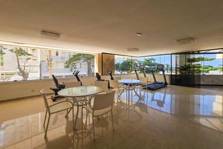 Apartamento para alugar com 348m², 4 quartos e 3 vagas Apartamento para alugar com 348m², 4 quartos e 3 vagasÁrea comum