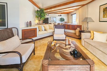 Apartamento para alugar com 348m², 4 quartos e 3 vagas Apartamento para alugar com 348m², 4 quartos e 3 vagasSala