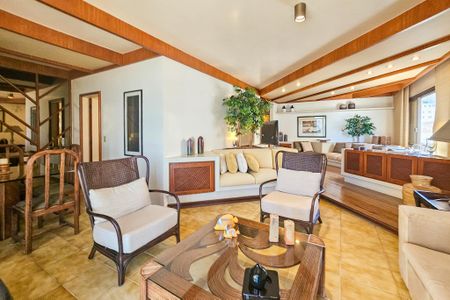 Apartamento para alugar com 348m², 4 quartos e 3 vagas Apartamento para alugar com 348m², 4 quartos e 3 vagasSala