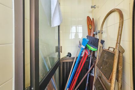 Apartamento para alugar com 348m², 4 quartos e 3 vagas Apartamento para alugar com 348m², 4 quartos e 3 vagasÁrea de serviço