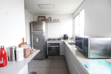 Apartamento à venda com 123m², 3 quartos e 2 vagas Apartamento à venda com 123m², 3 quartos e 2 vagasCozinha