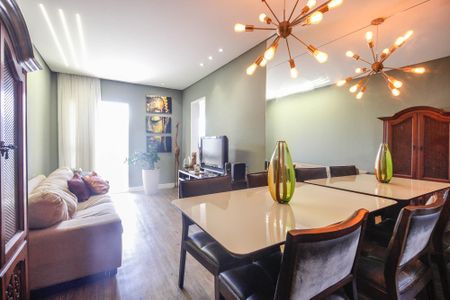 Apartamento à venda com 123m², 3 quartos e 2 vagas Apartamento à venda com 123m², 3 quartos e 2 vagasSala