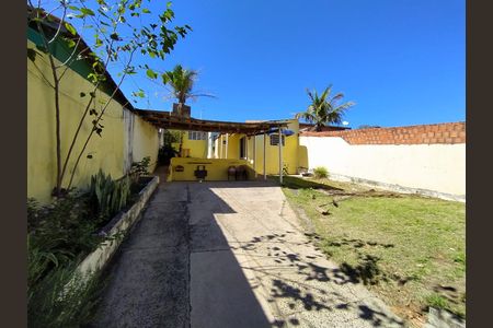 Casa à venda com 300m², 3 quartos e 2 vagasÁrea Externa