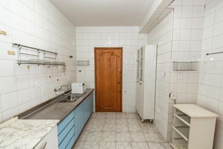 Apartamento para alugar com 110m², 3 quartos e sem vagaCozinha