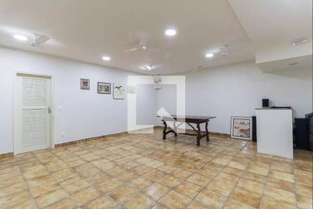 Apartamento para alugar com 110m², 3 quartos e sem vagaÁrea comum