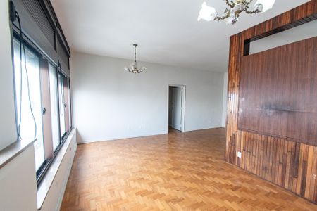 Apartamento para alugar com 110m², 3 quartos e sem vagaSala