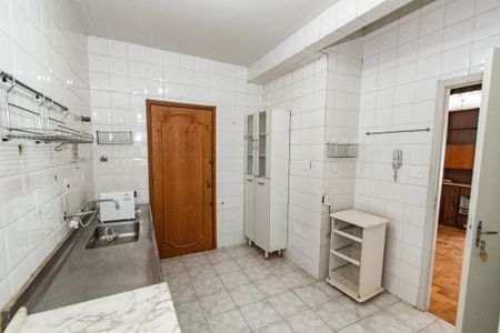 Apartamento para alugar com 110m², 3 quartos e sem vagaCozinha
