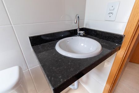 Apartamento para alugar com 38m², 2 quartos e sem vaga Apartamento para alugar com 38m², 2 quartos e sem vagaBanheiro