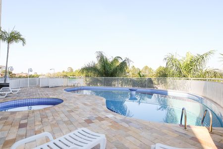 Apartamento para alugar com 69m², 2 quartos e 1 vagaÁrea comum - Piscina