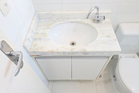Apartamento para alugar com 69m², 2 quartos e 1 vaga Apartamento para alugar com 69m², 2 quartos e 1 vagaBanheiro da Suíte