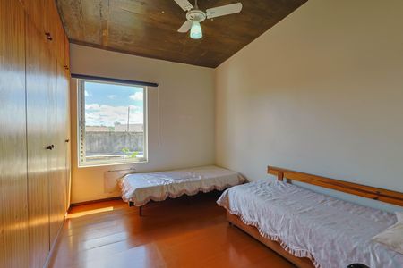 Casa à venda com 360m², 4 quartos e 4 vagas Casa à venda com 360m², 4 quartos e 4 vagasQuarto 3