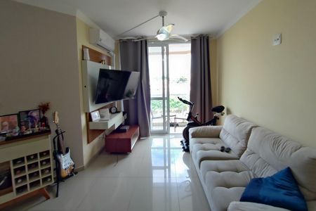 Apartamento à venda com 80m², 3 quartos e 1 vaga Apartamento à venda com 80m², 3 quartos e 1 vagaSala