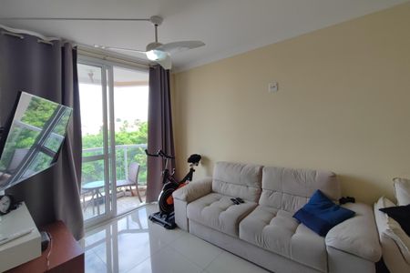 Apartamento à venda com 80m², 3 quartos e 1 vaga Apartamento à venda com 80m², 3 quartos e 1 vagaSala