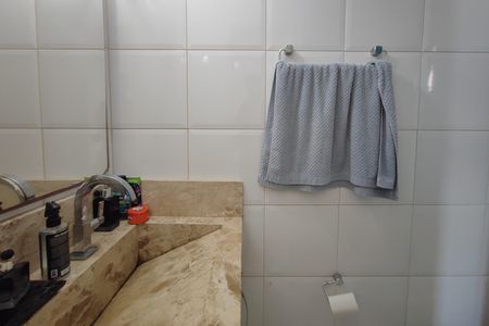 Apartamento à venda com 80m², 3 quartos e 1 vaga Apartamento à venda com 80m², 3 quartos e 1 vagaBanheiro Social