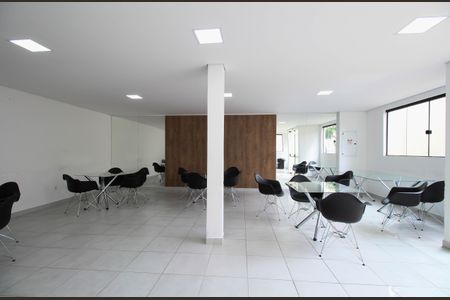 Apartamento à venda com 43m², 2 quartos e sem vaga Apartamento à venda com 43m², 2 quartos e sem vagaÁrea Comum - Salão de Festas