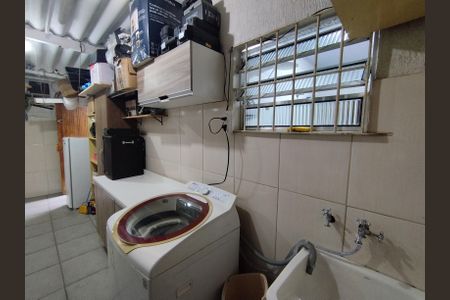 Casa à venda com 120m², 2 quartos e 2 vagasÁrea de Serviço