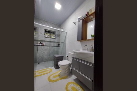 Casa à venda com 120m², 2 quartos e 2 vagasBanheiro 